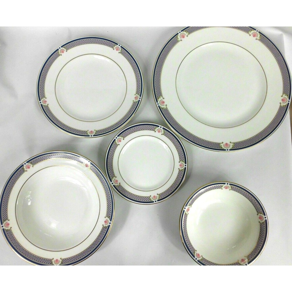 Vintage Wedgwood Waverley 5 Piece Place Setting Bone China England Plate Bowl